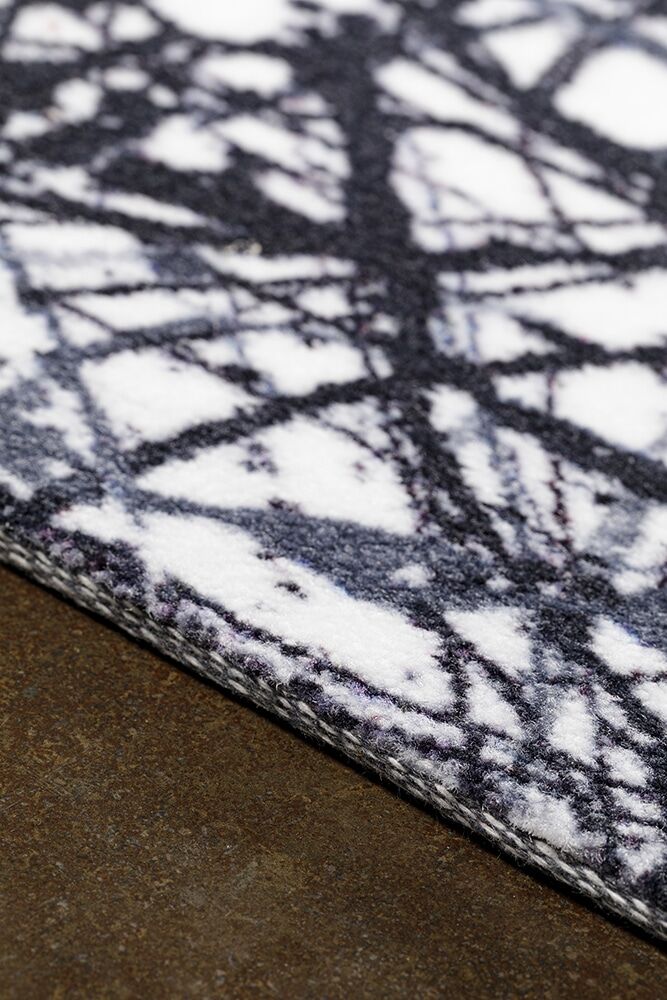 AF18 4H6A5299 no.18 rug Web